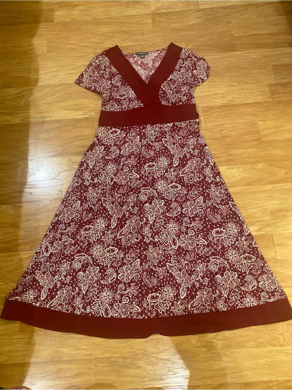 Apt. 9 Burgundy & White Floral Wrap-Style Midi Dress
